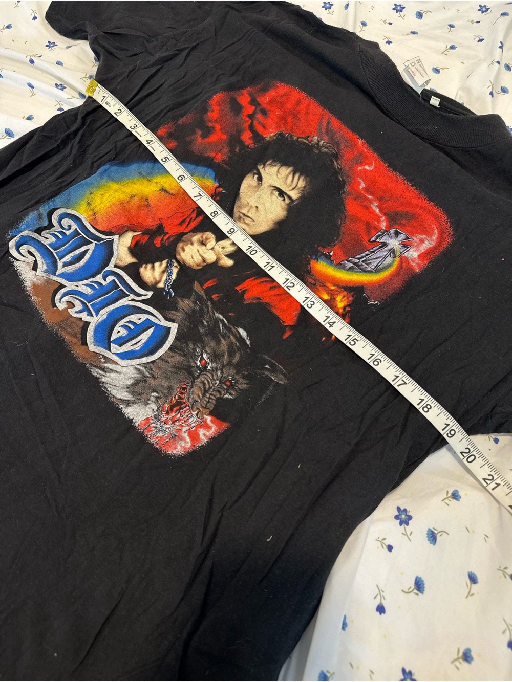 VTG ‘90 Authentic Dio Lock Up the World Tour. Sz: L Single stitch band tee. - Picture 3 of 16